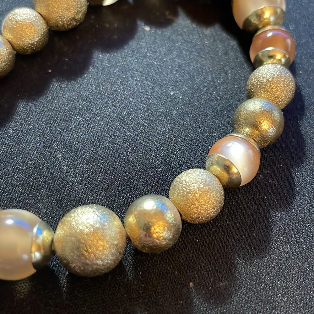 Excellent condition necklace 2 iridescent peach stones - Picture 4 of 4